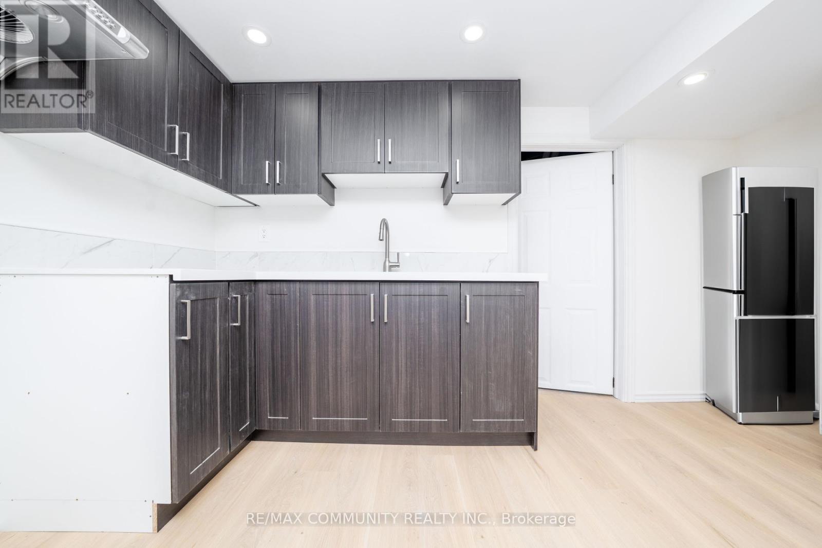 38 Hiley Avenue, Ajax, Ontario  L1S 6H5 - Photo 25 - E12295317
