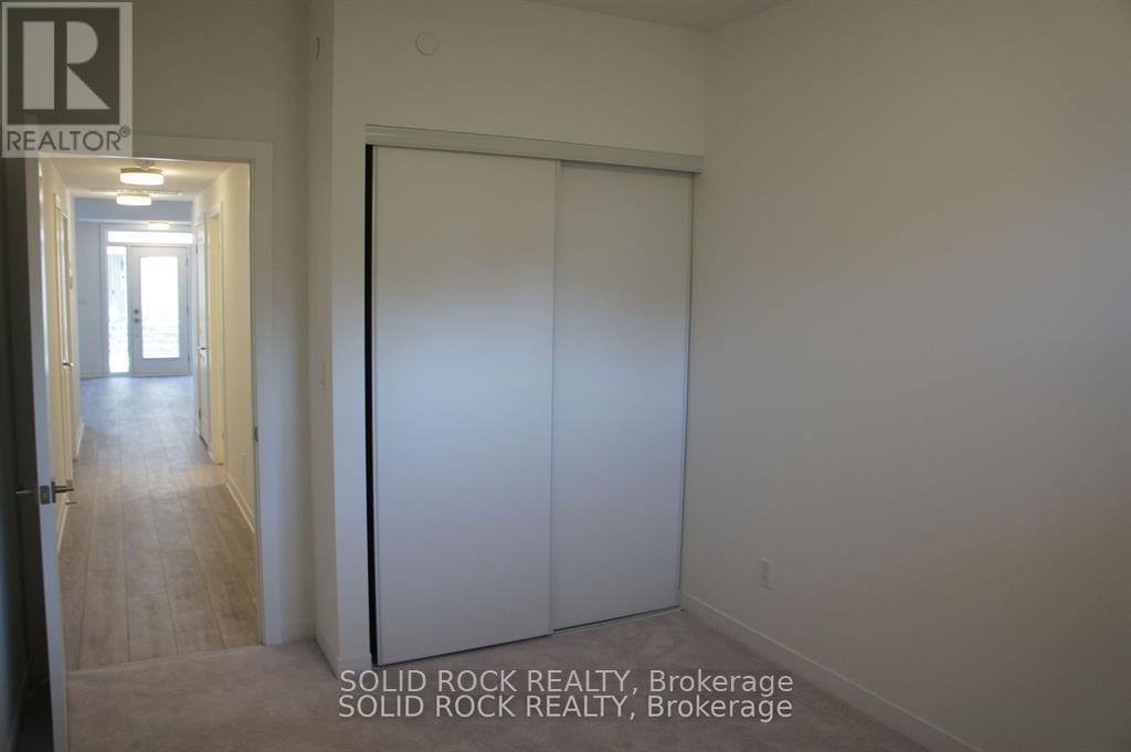 1 - 4035 Hickory Drive, Mississauga, Ontario  L4W 1L1 - Photo 11 - W12295336