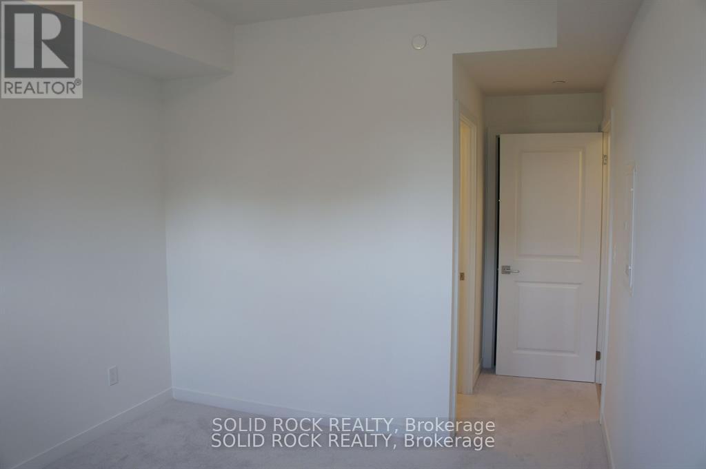 1 - 4035 Hickory Drive, Mississauga, Ontario  L4W 1L1 - Photo 14 - W12295336