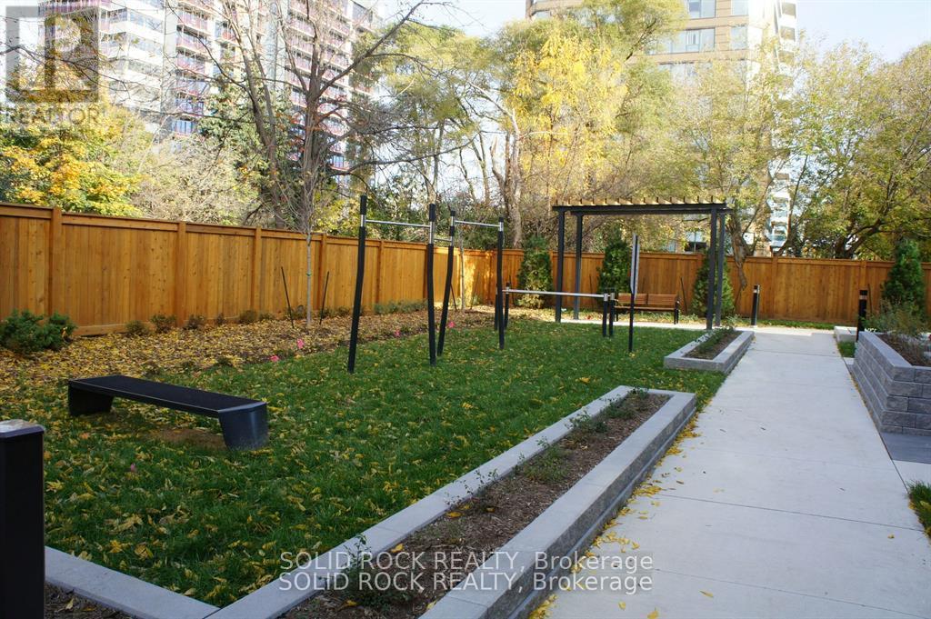 1 - 4035 Hickory Drive, Mississauga, Ontario  L4W 1L1 - Photo 21 - W12295336