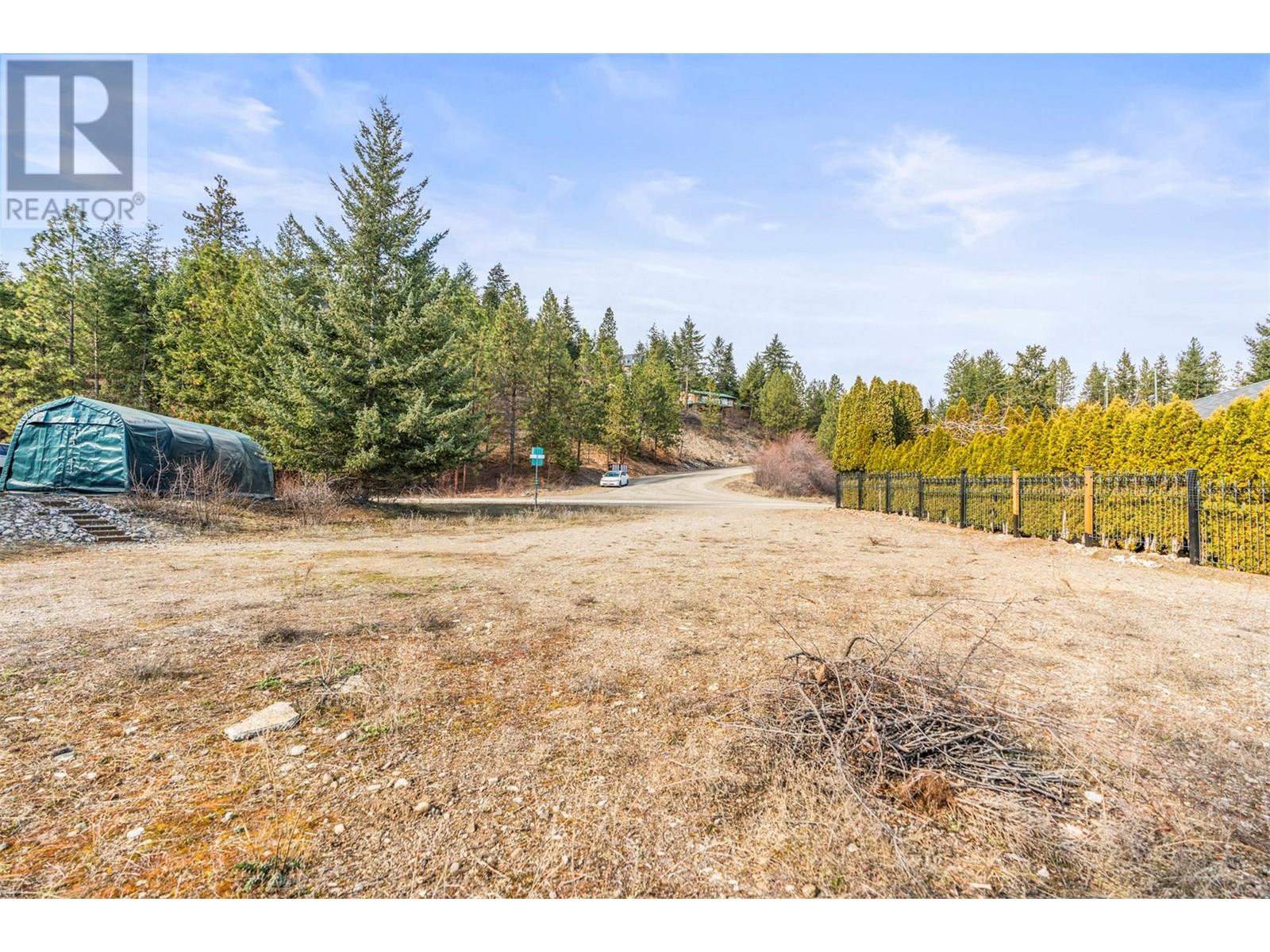 441 Mountain Drive, Vernon, British Columbia  V1H 2B9 - Photo 7 - 10338424