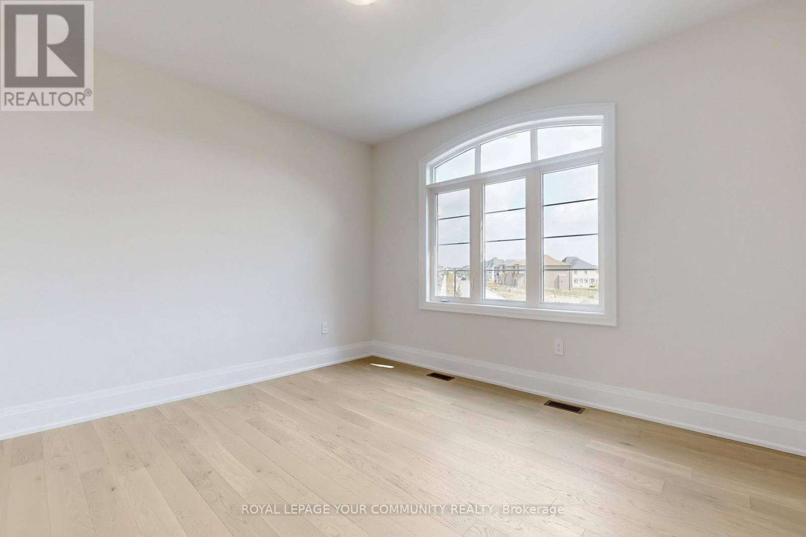 61 Milky Way Drive, Richmond Hill, Ontario  L4C 4M9 - Photo 16 - N12294269