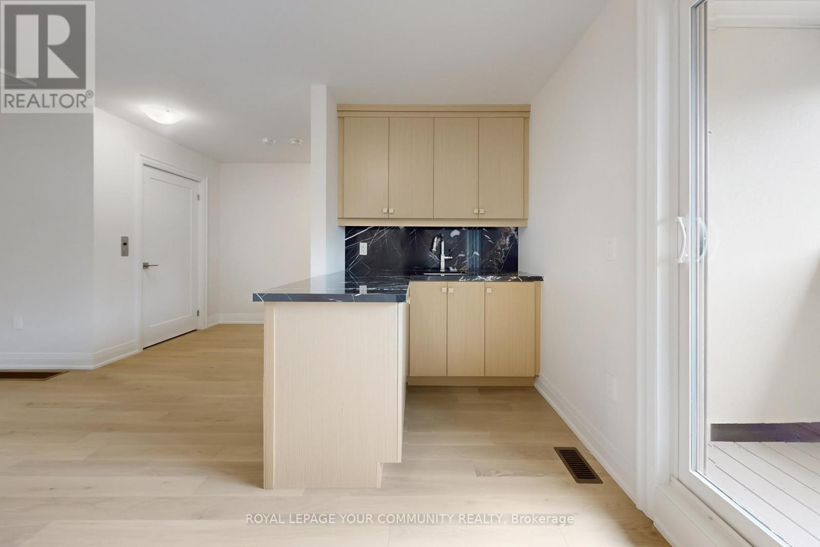 61 Milky Way Drive, Richmond Hill, Ontario  L4C 4M9 - Photo 23 - N12294269