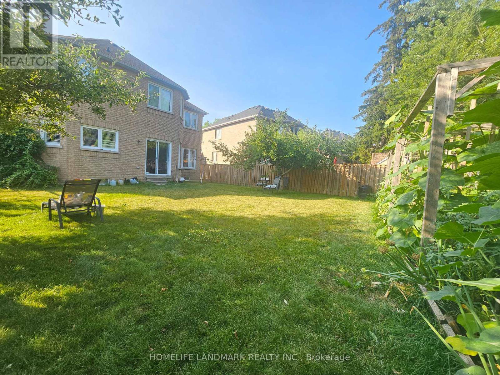 35 Forester Crescent, Markham, Ontario  L6C 1W2 - Photo 22 - N12295034
