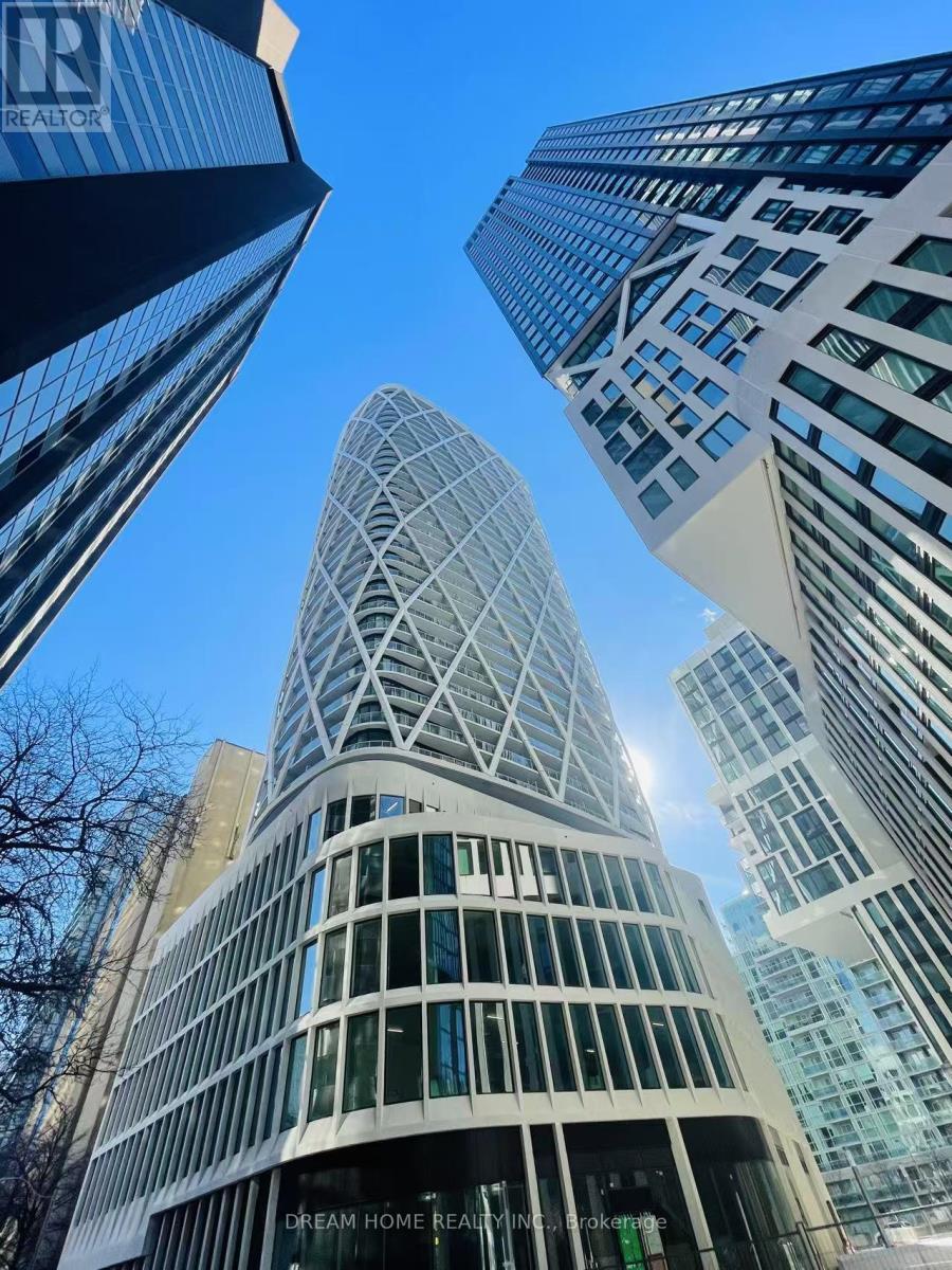 2017 - 230 Simcoe Street, Toronto, Ontario  M5T 0G7 - Photo 1 - C12295374