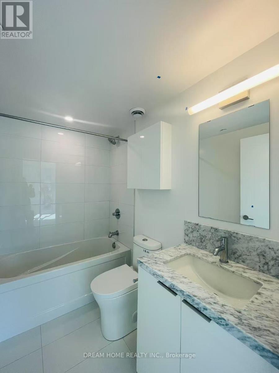 2017 - 230 Simcoe Street, Toronto, Ontario  M5T 0G7 - Photo 6 - C12295374