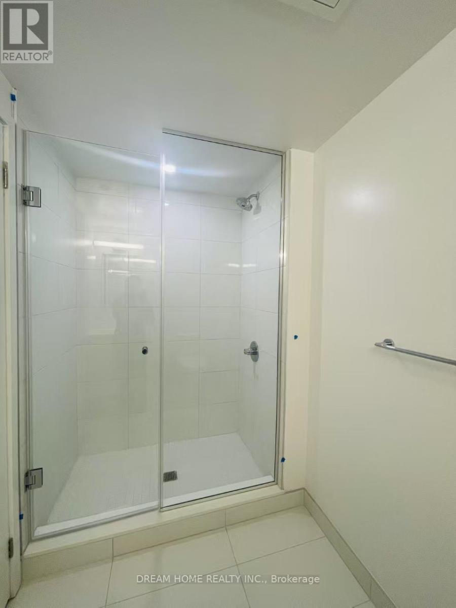 2017 - 230 Simcoe Street, Toronto, Ontario  M5T 0G7 - Photo 8 - C12295374