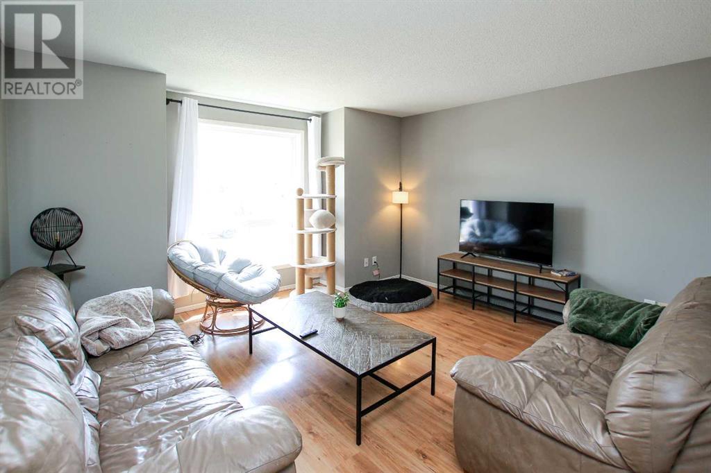 Property at 51 Durand Crescent image 3