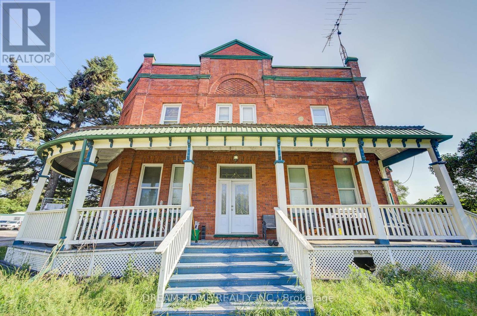Property at 185 DUKE STREET image 2