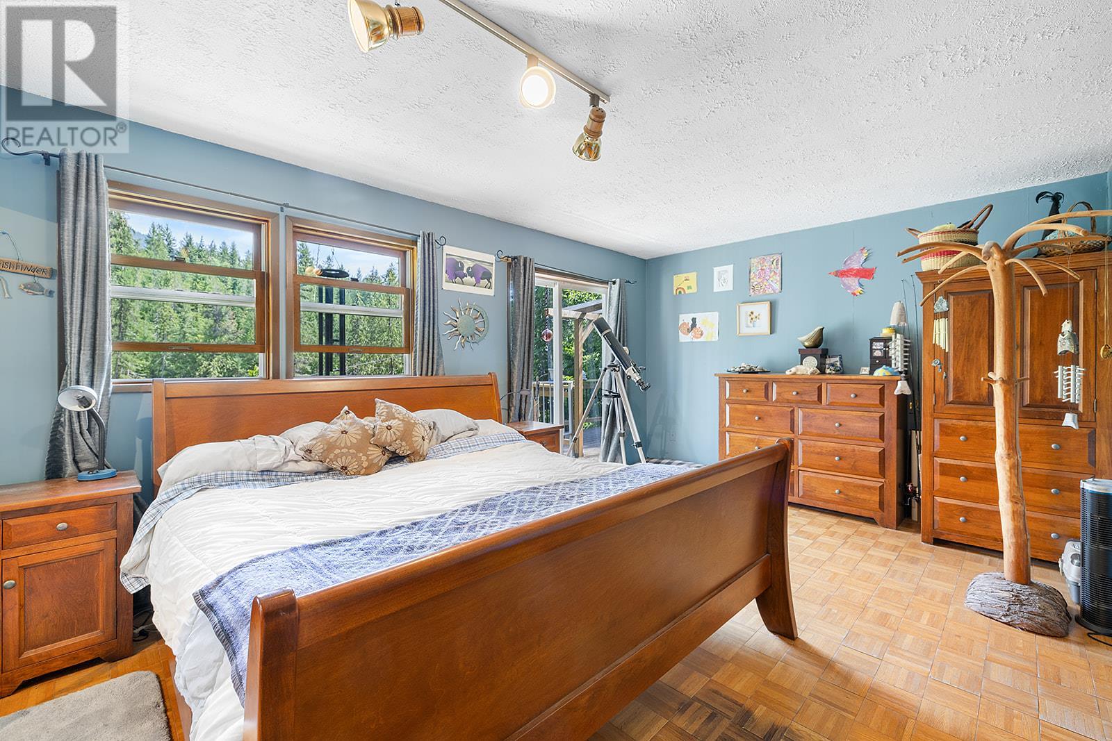 16324 Bowe Road, Crawford Bay, British Columbia  V0B 1E0 - Photo 18 - 10356617