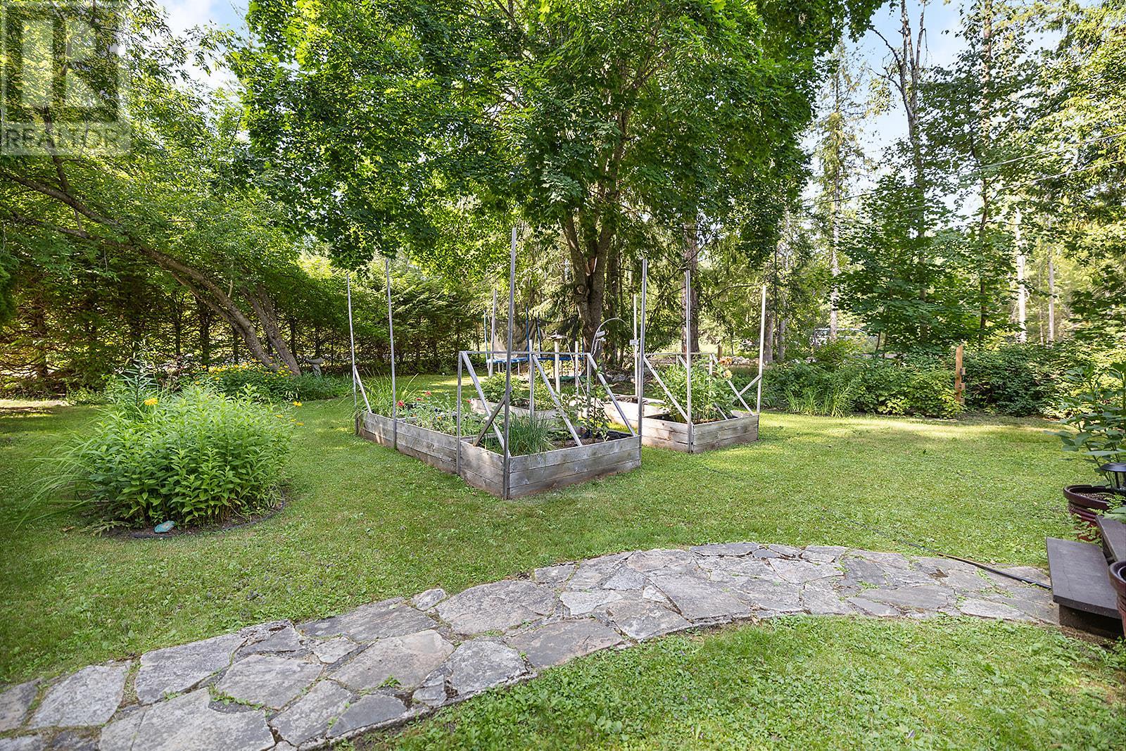 16324 Bowe Road, Crawford Bay, British Columbia  V0B 1E0 - Photo 39 - 10356617