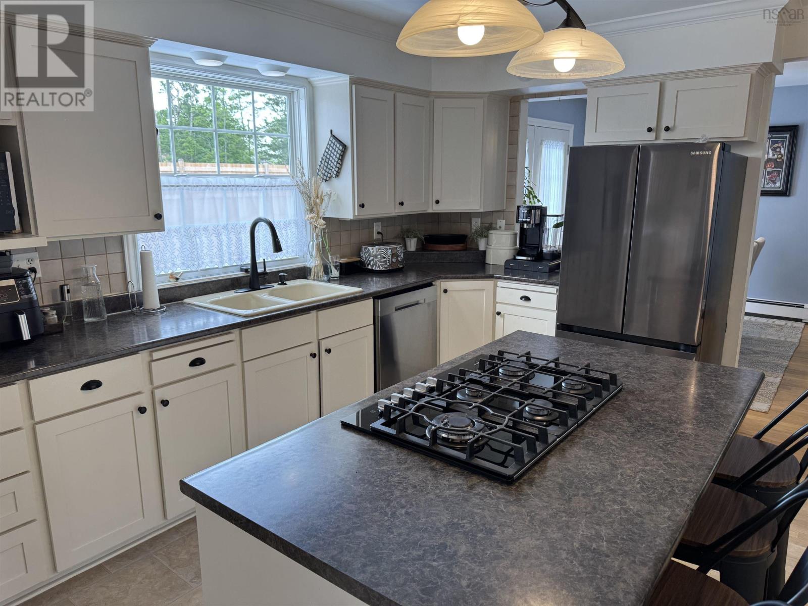 95 Poplar Street, Stellarton, Nova Scotia  B0K 1S0 - Photo 10 - 202518121