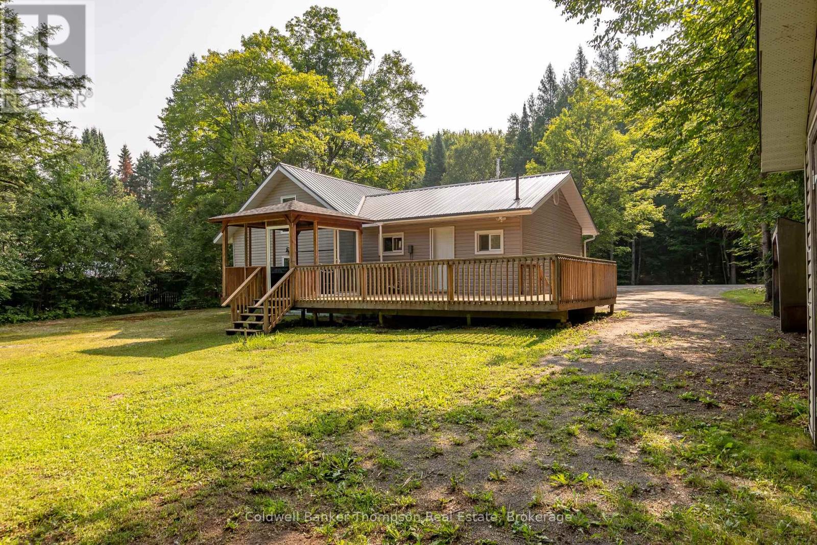 1980 Lone Pine Drive, Huntsville, Ontario  P0B 1L0 - Photo 25 - X12295408