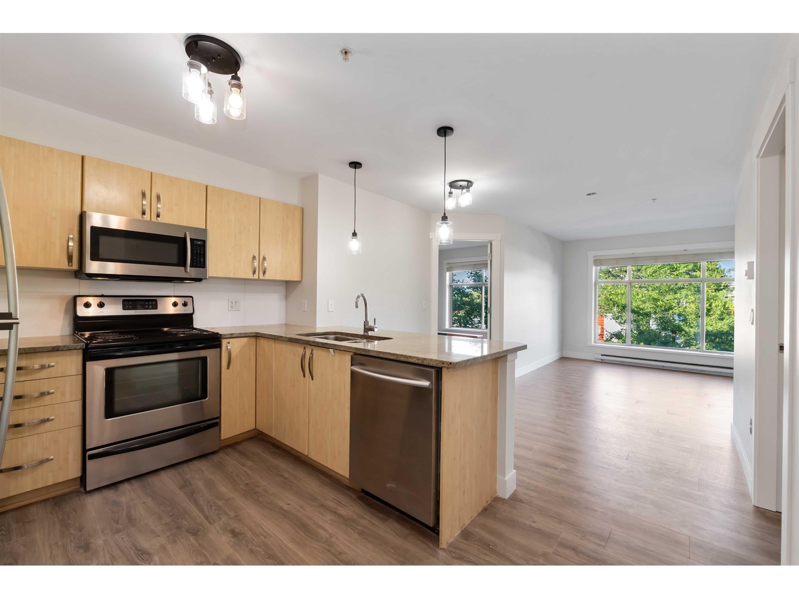 216 13555 Gateway Drive, Surrey, British Columbia  V3T 0B5 - Photo 14 - R3025864