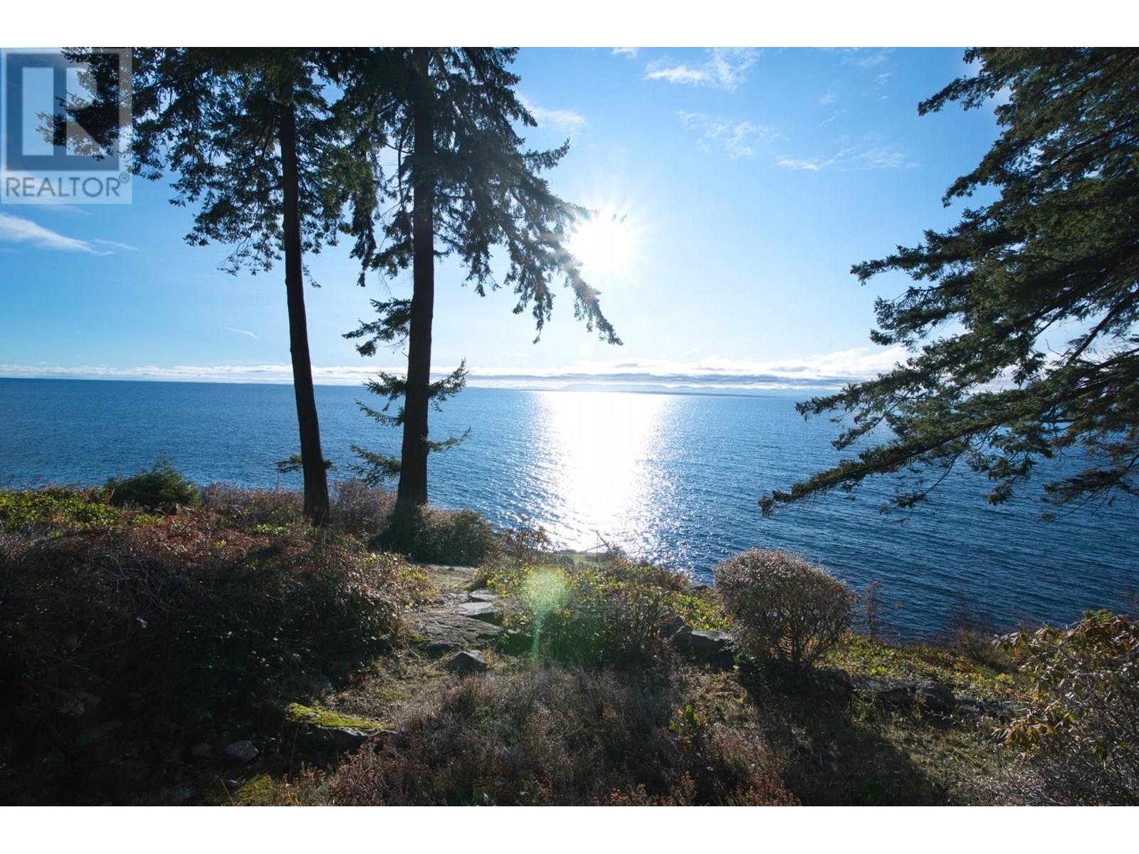 2525 Lower Road, Roberts Creek, British Columbia  V0N 2W4 - Photo 8 - R3017827