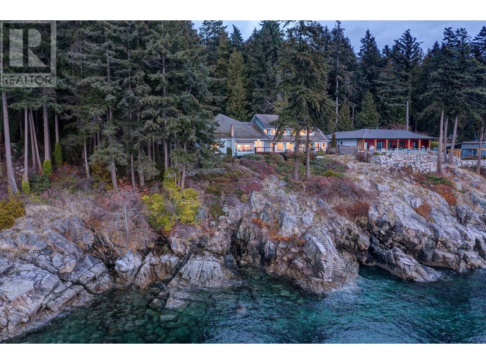 2525 Lower Road, Roberts Creek, British Columbia  V0N 2W4 - Photo 10 - R3017827