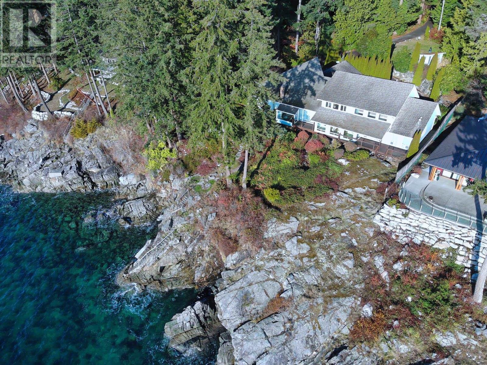 2525 Lower Road, Roberts Creek, British Columbia  V0N 2W4 - Photo 11 - R3017827