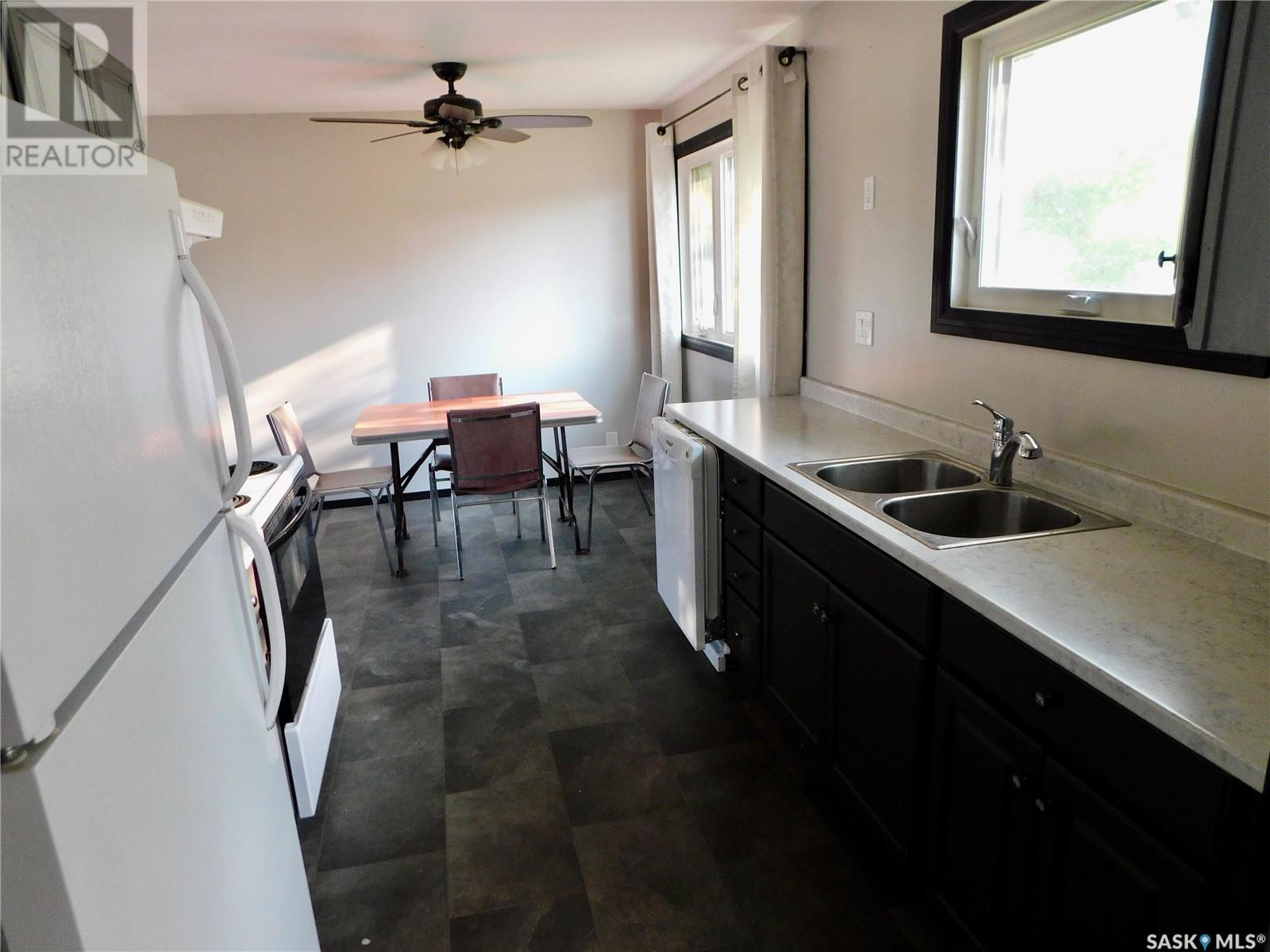 606 Leeville Drive, Assiniboia, Saskatchewan  S0H 0B0 - Photo 7 - SK008181