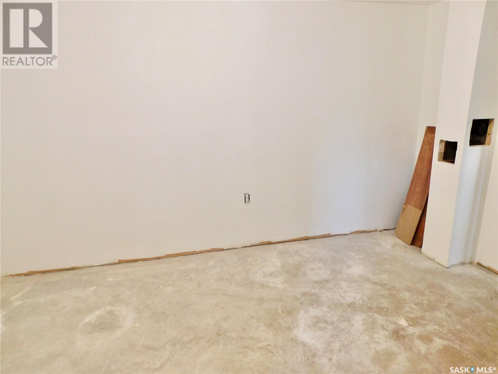 606 Leeville Drive, Assiniboia, Saskatchewan  S0H 0B0 - Photo 20 - SK008181