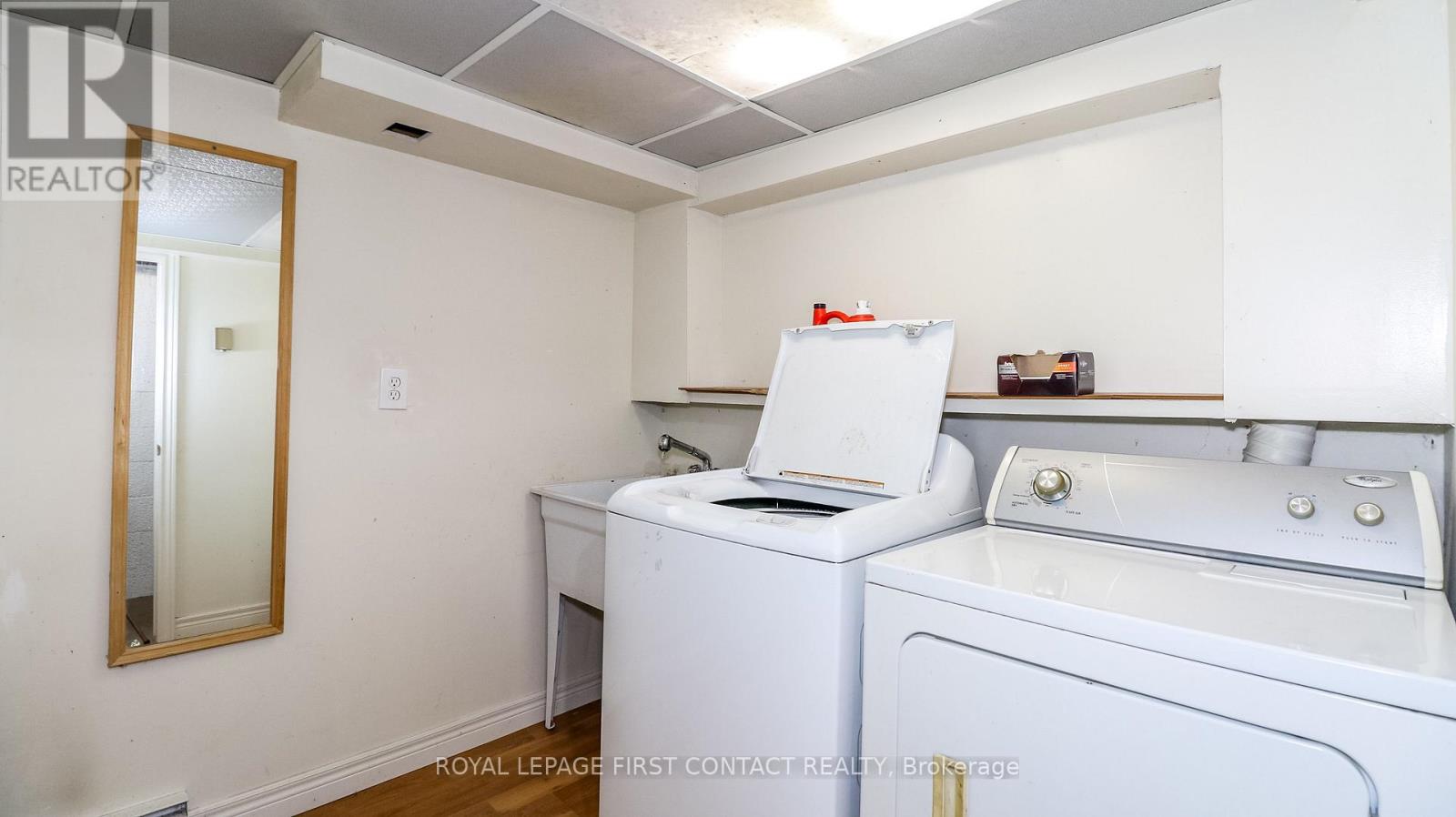 953 Ridge Road W, Oro-Medonte, Ontario  L0L 2E0 - Photo 18 - S12295430