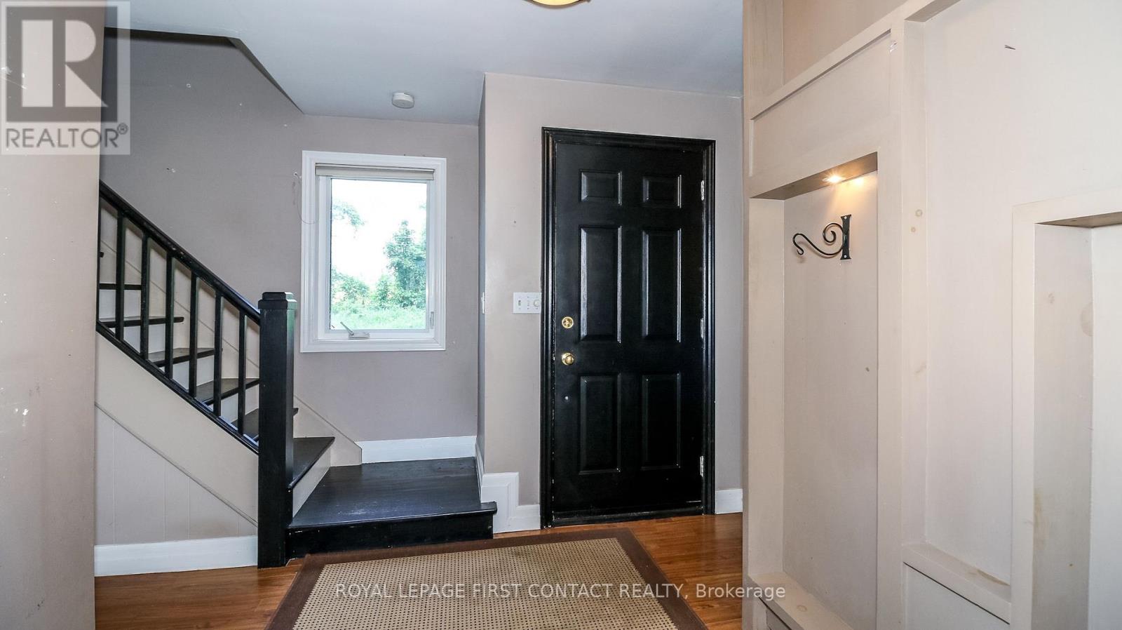 953 Ridge Road W, Oro-Medonte, Ontario  L0L 2E0 - Photo 8 - S12295430