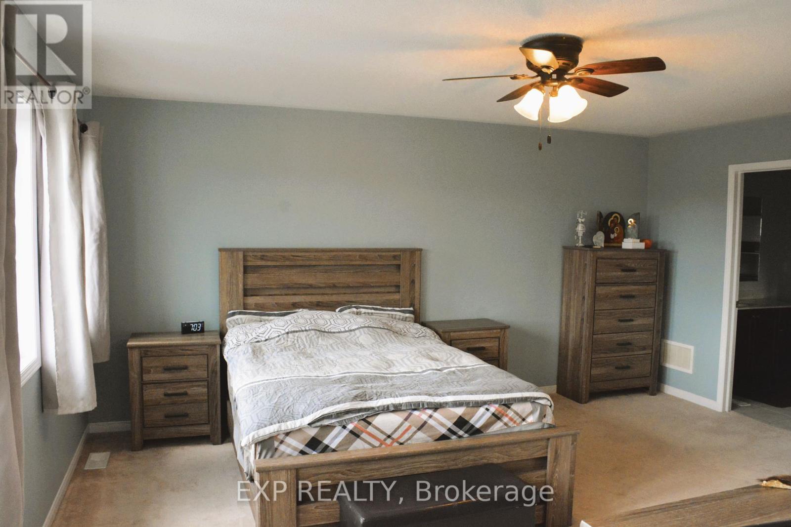 116 Goldham Way, Halton Hills, Ontario  L7G 0C8 - Photo 14 - W12295445