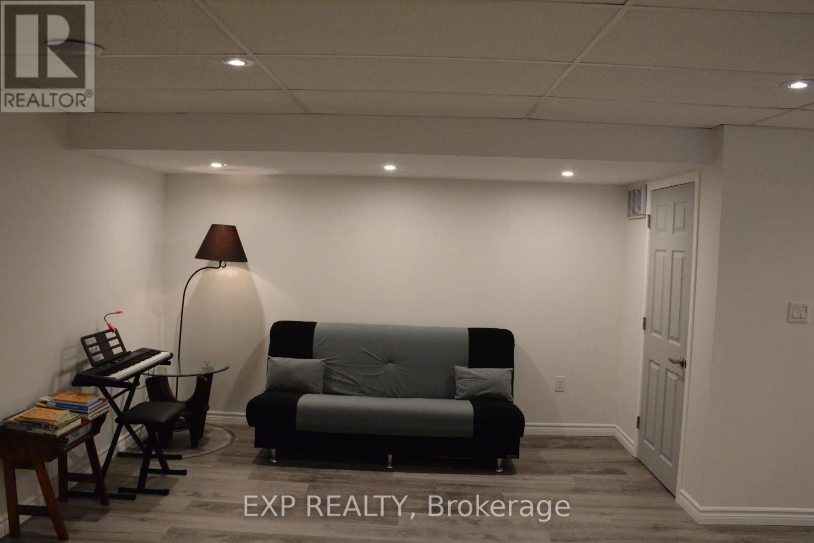 116 Goldham Way, Halton Hills, Ontario  L7G 0C8 - Photo 28 - W12295445