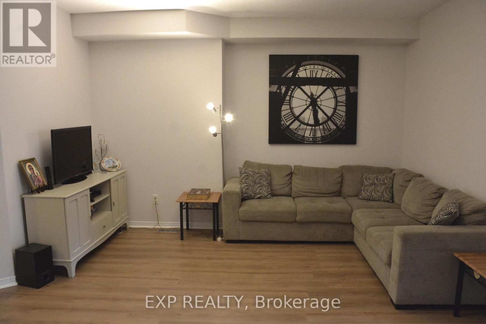 116 Goldham Way, Halton Hills, Ontario  L7G 0C8 - Photo 6 - W12295445