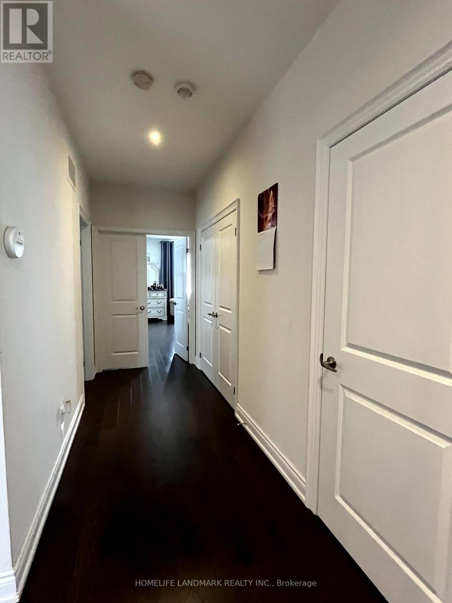 3068 Post Road, Oakville, Ontario  L6H 7C5 - Photo 15 - W12295454