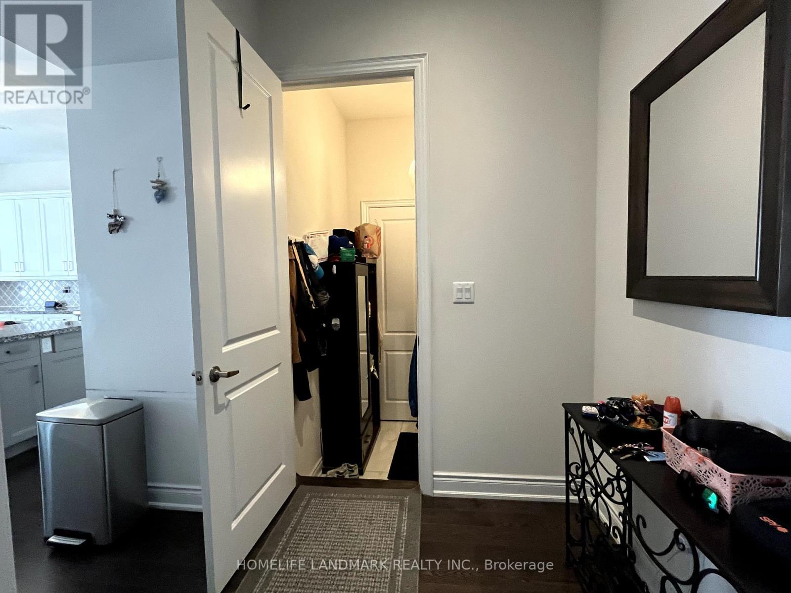 3068 Post Road, Oakville, Ontario  L6H 7C5 - Photo 18 - W12295454