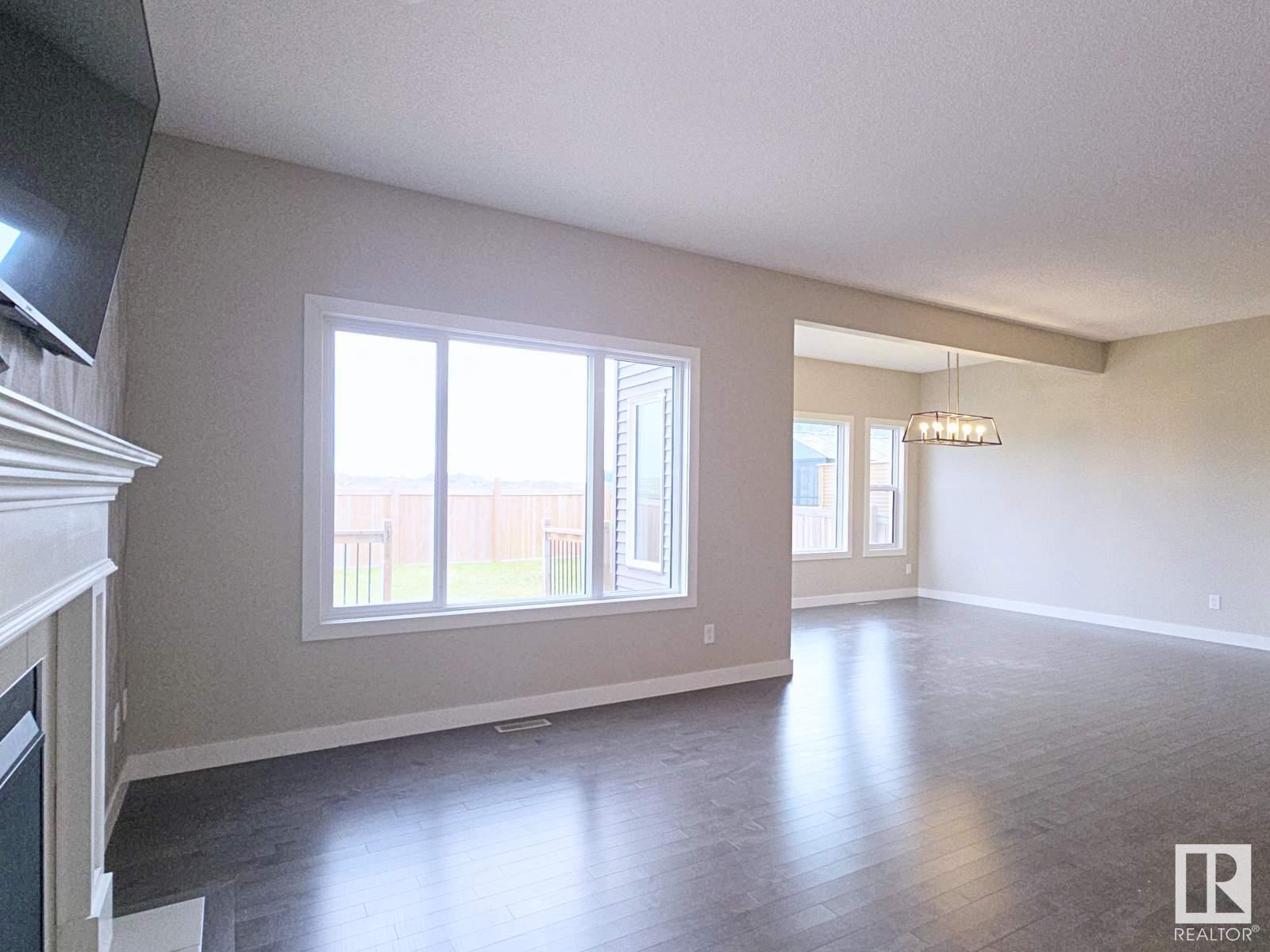 16707 18 Av Sw, Edmonton, Alberta  T6W 3C5 - Photo 5 - E4448707