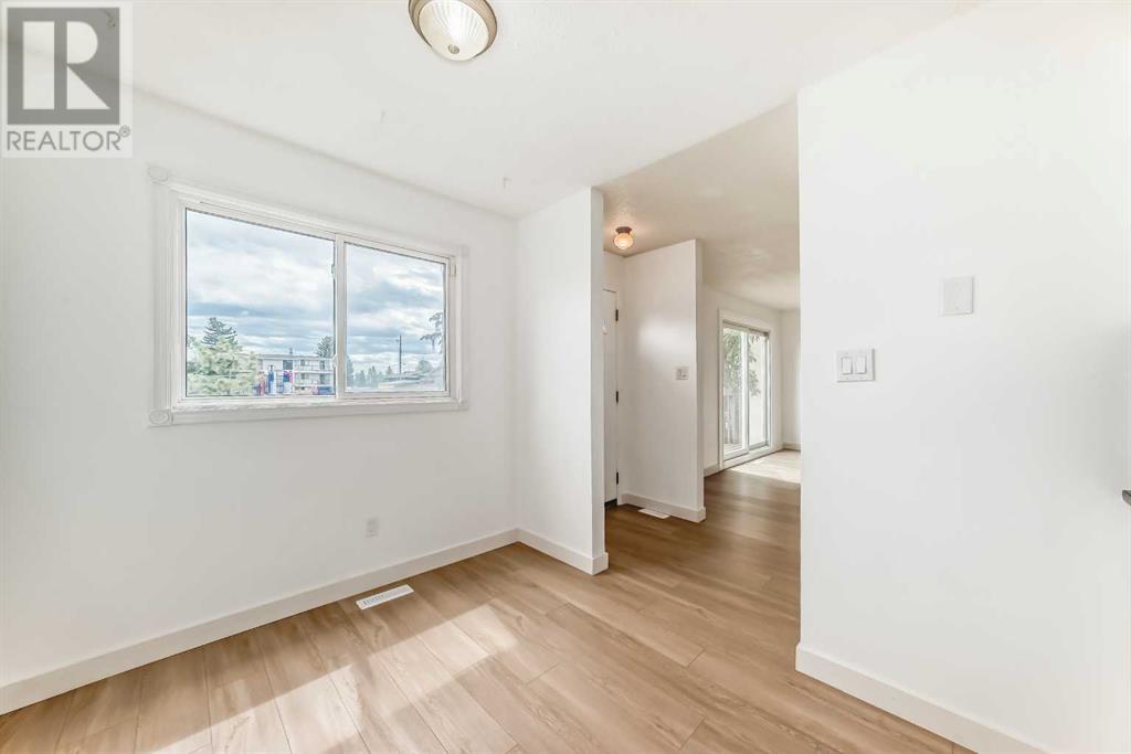 Property at 16, 4515 7 Avenue SE image 5