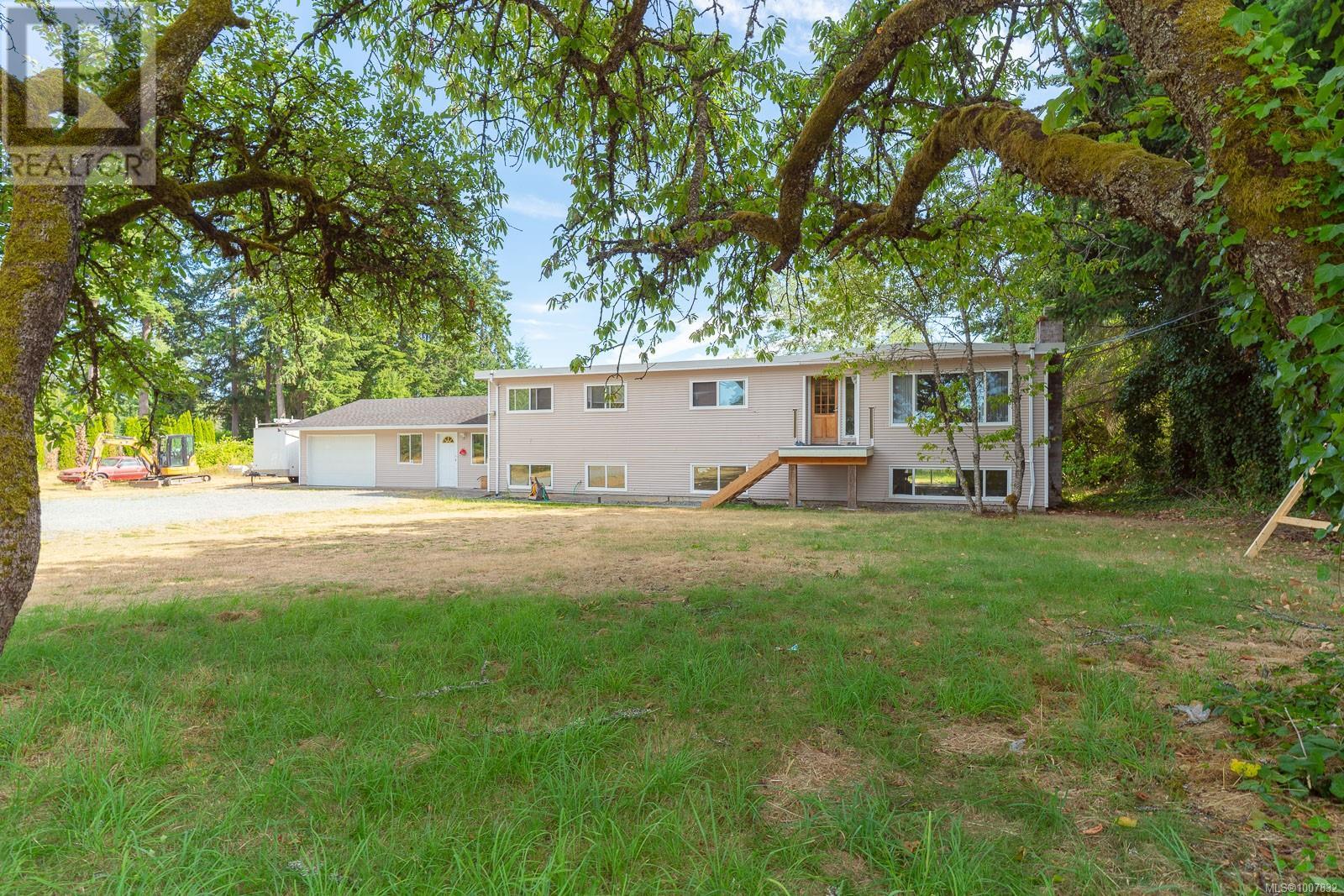 7405 Lantzville Rd, Lantzville, British Columbia