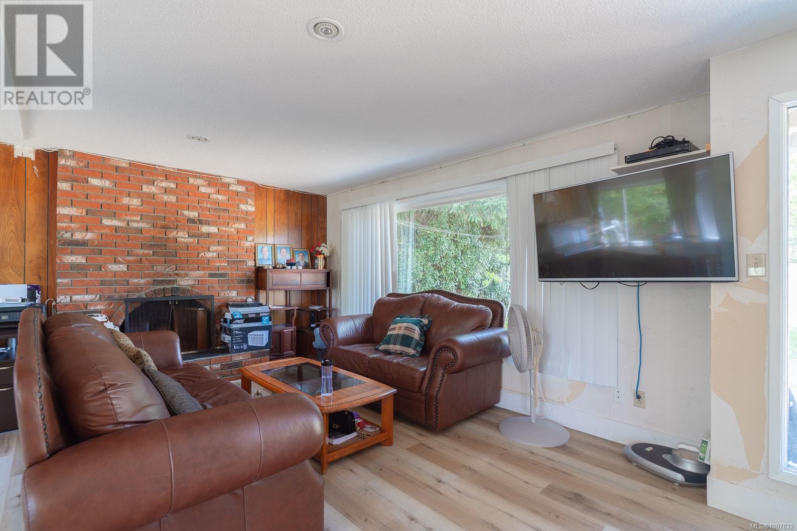 7405 Lantzville Rd, Lantzville, British Columbia  V0R 2H0 - Photo 3 - 1007832