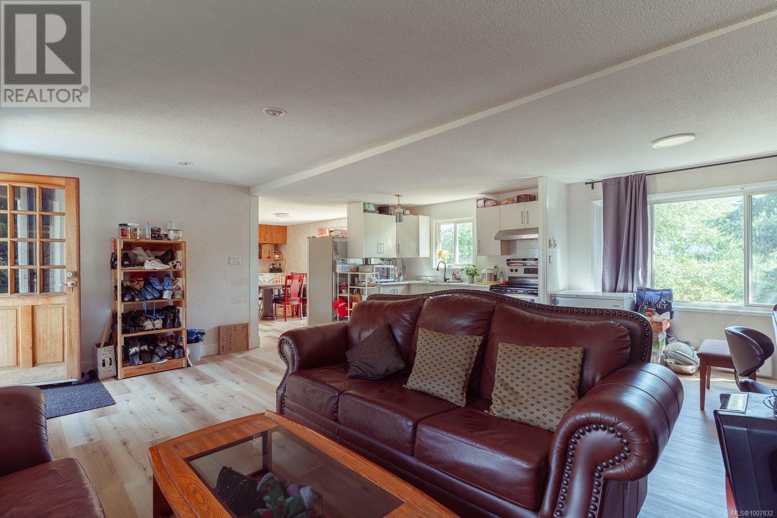 7405 Lantzville Rd, Lantzville, British Columbia  V0R 2H0 - Photo 6 - 1007832