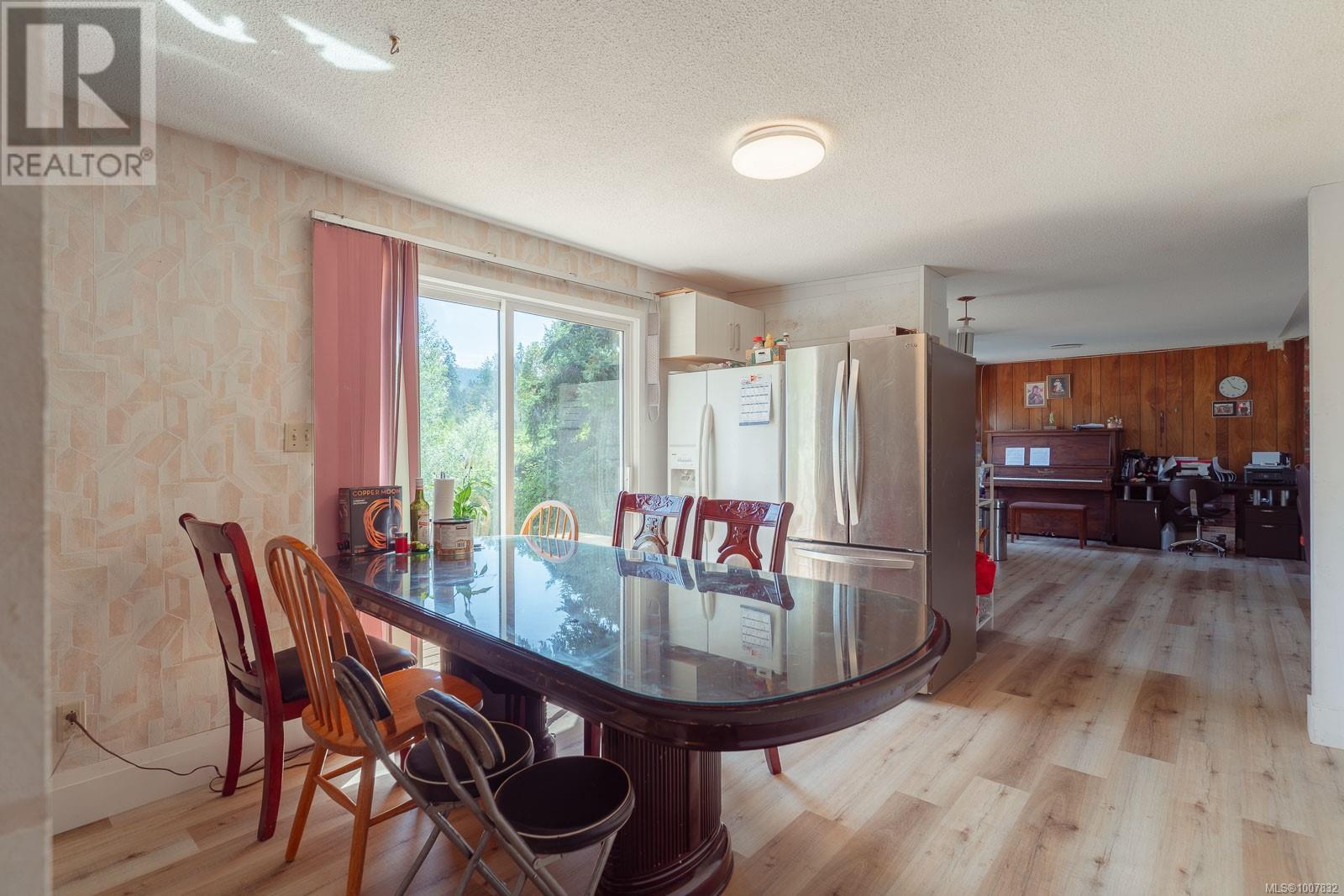 7405 Lantzville Rd, Lantzville, British Columbia  V0R 2H0 - Photo 8 - 1007832