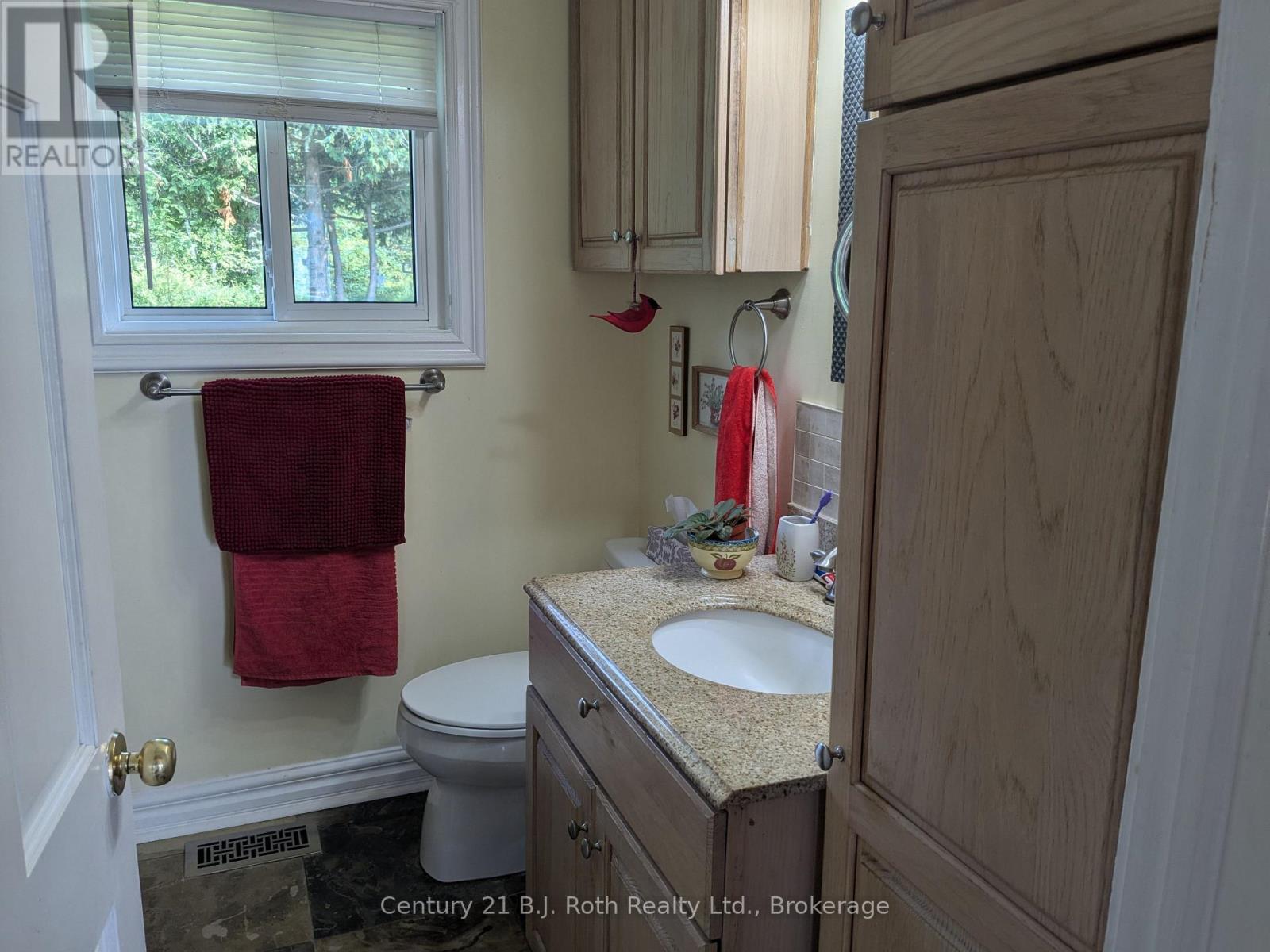 80 Islandview Lane, Chisholm, Ontario  P0H 1Z0 - Photo 15 - X12295486