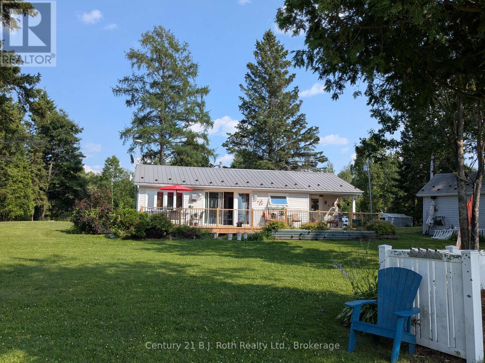 80 Islandview Lane, Chisholm, Ontario  P0H 1Z0 - Photo 8 - X12295486
