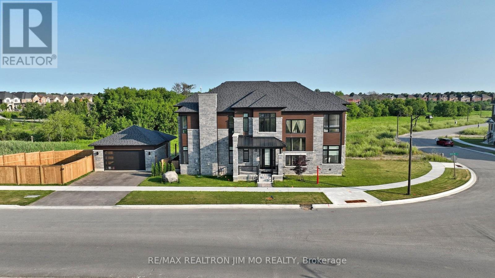 Property at 578 BAKER HILL BOULEVARD image 1