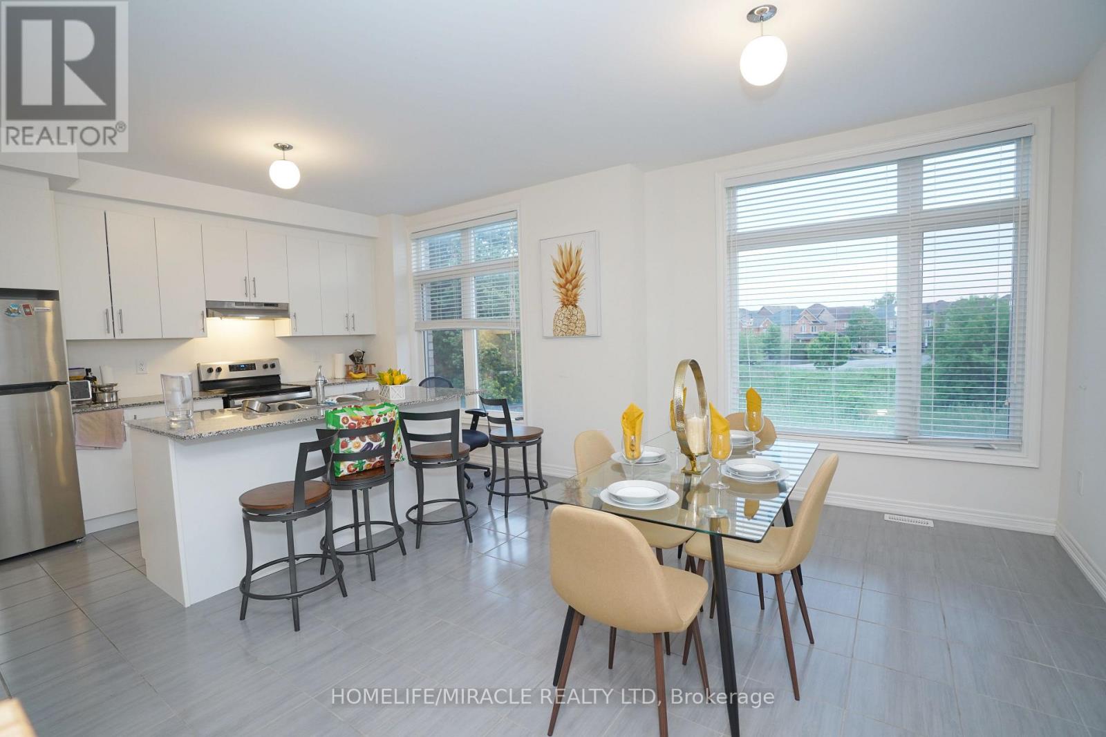 2 Queenpost Drive, Brampton (Credit Valley), Ontario  L6Y 6L2 - Photo 11 - W12280876