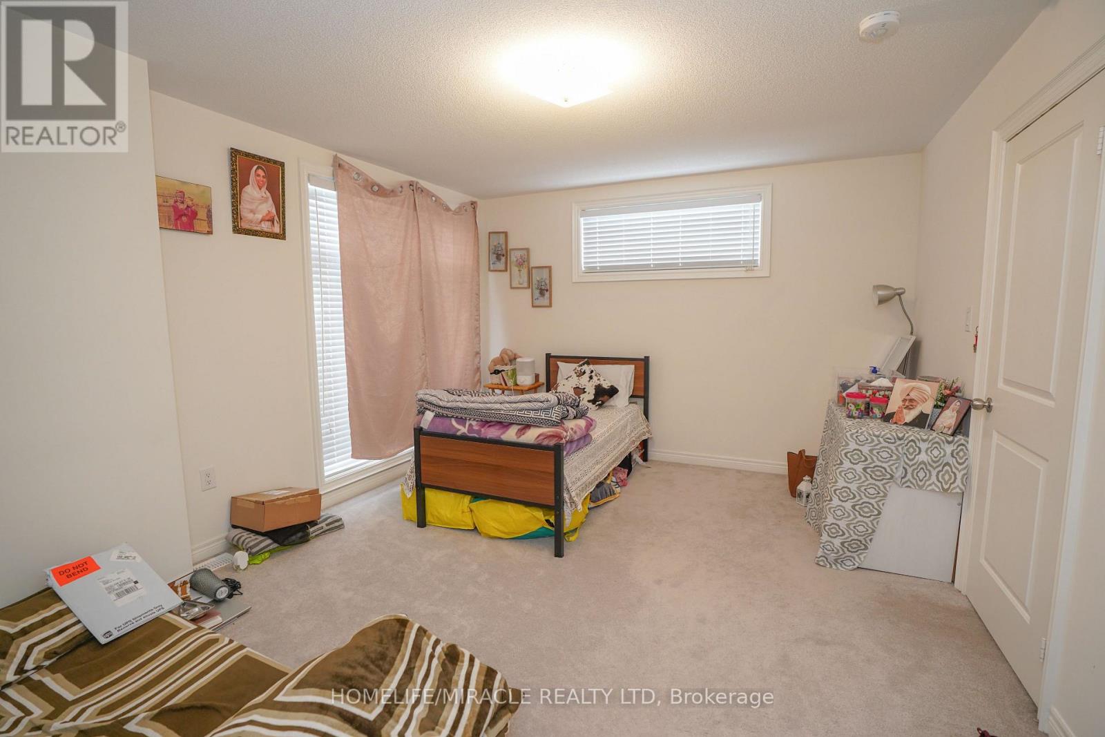 2 Queenpost Drive, Brampton (Credit Valley), Ontario  L6Y 6L2 - Photo 31 - W12280876
