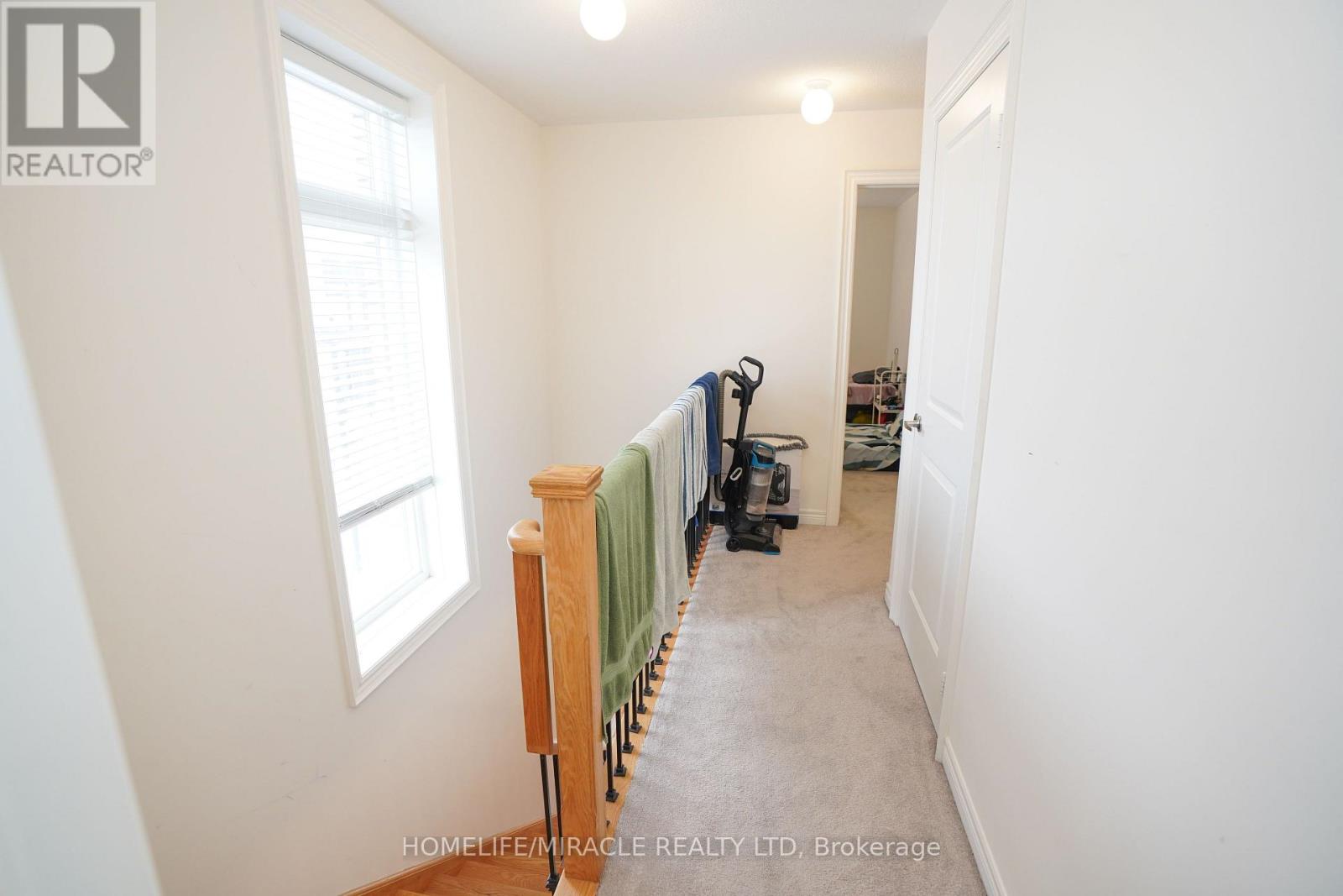 2 Queenpost Drive, Brampton (Credit Valley), Ontario  L6Y 6L2 - Photo 34 - W12280876