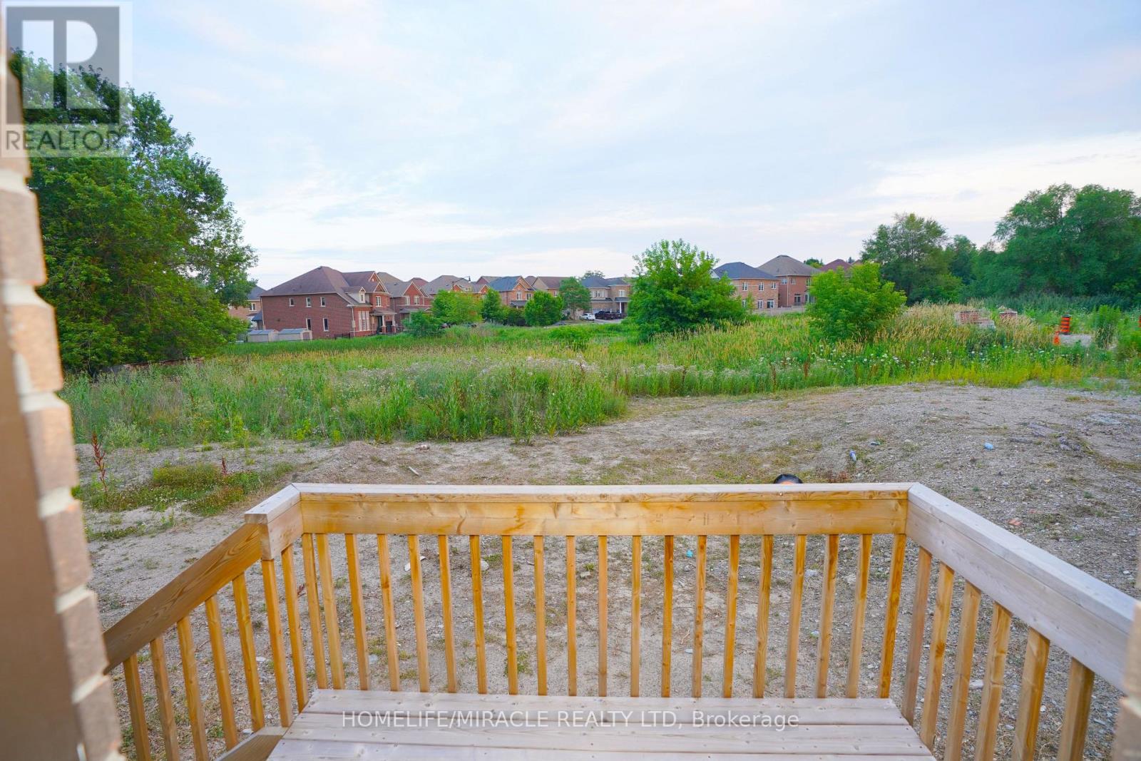 2 Queenpost Drive, Brampton (Credit Valley), Ontario  L6Y 6L2 - Photo 10 - W12280876