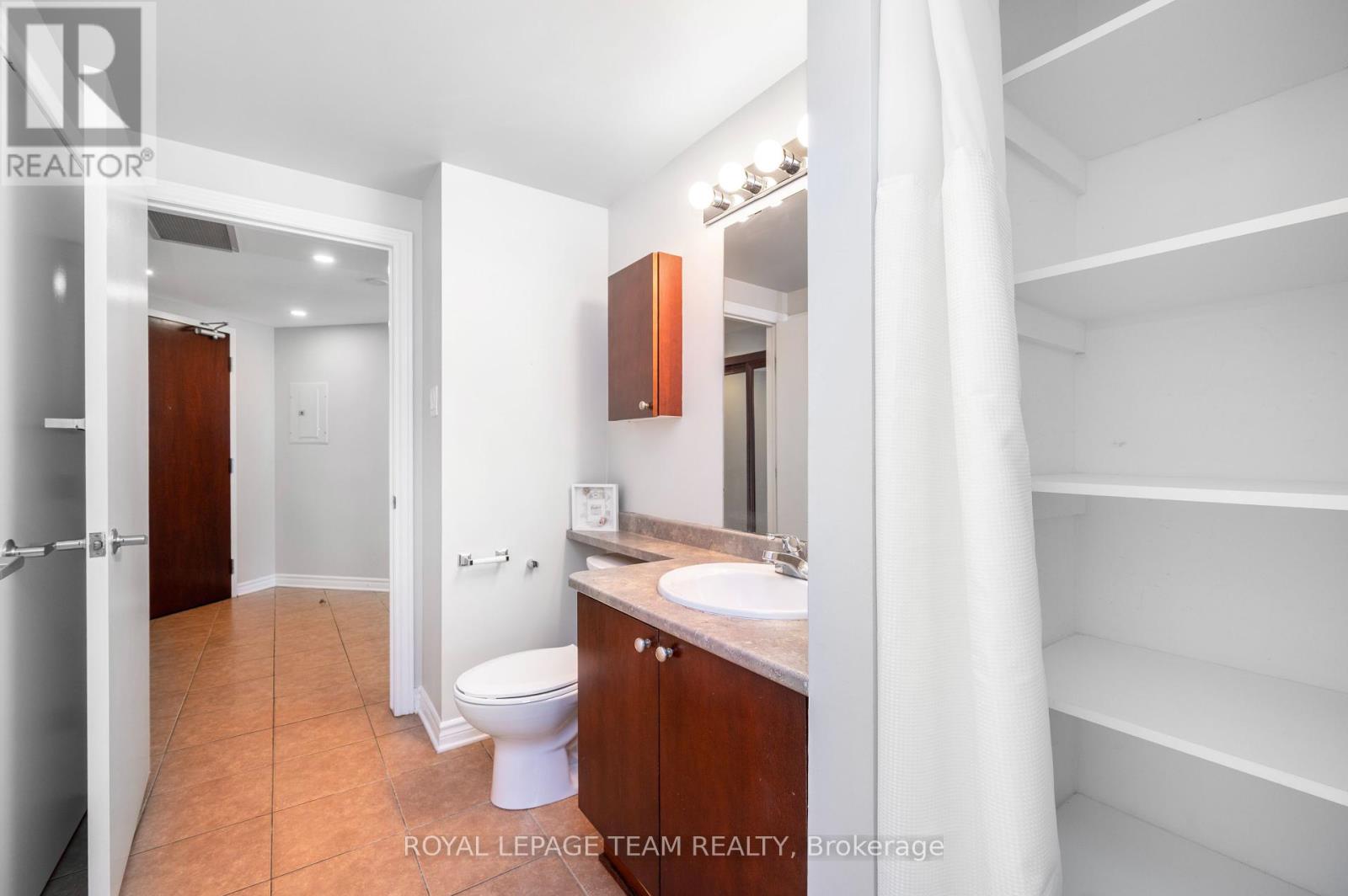 1704 - 200 Rideau Street, Ottawa, Ontario  K1N 5Y1 - Photo 20 - X12294315