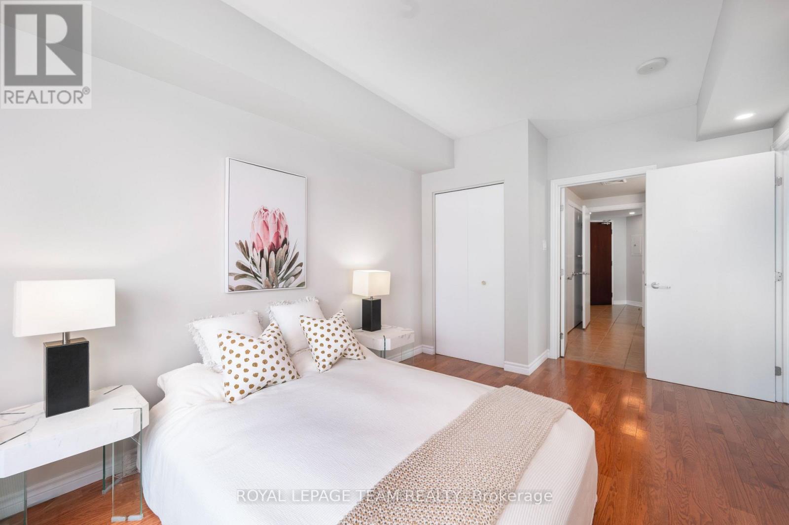 1704 - 200 Rideau Street, Ottawa, Ontario  K1N 5Y1 - Photo 18 - X12294315