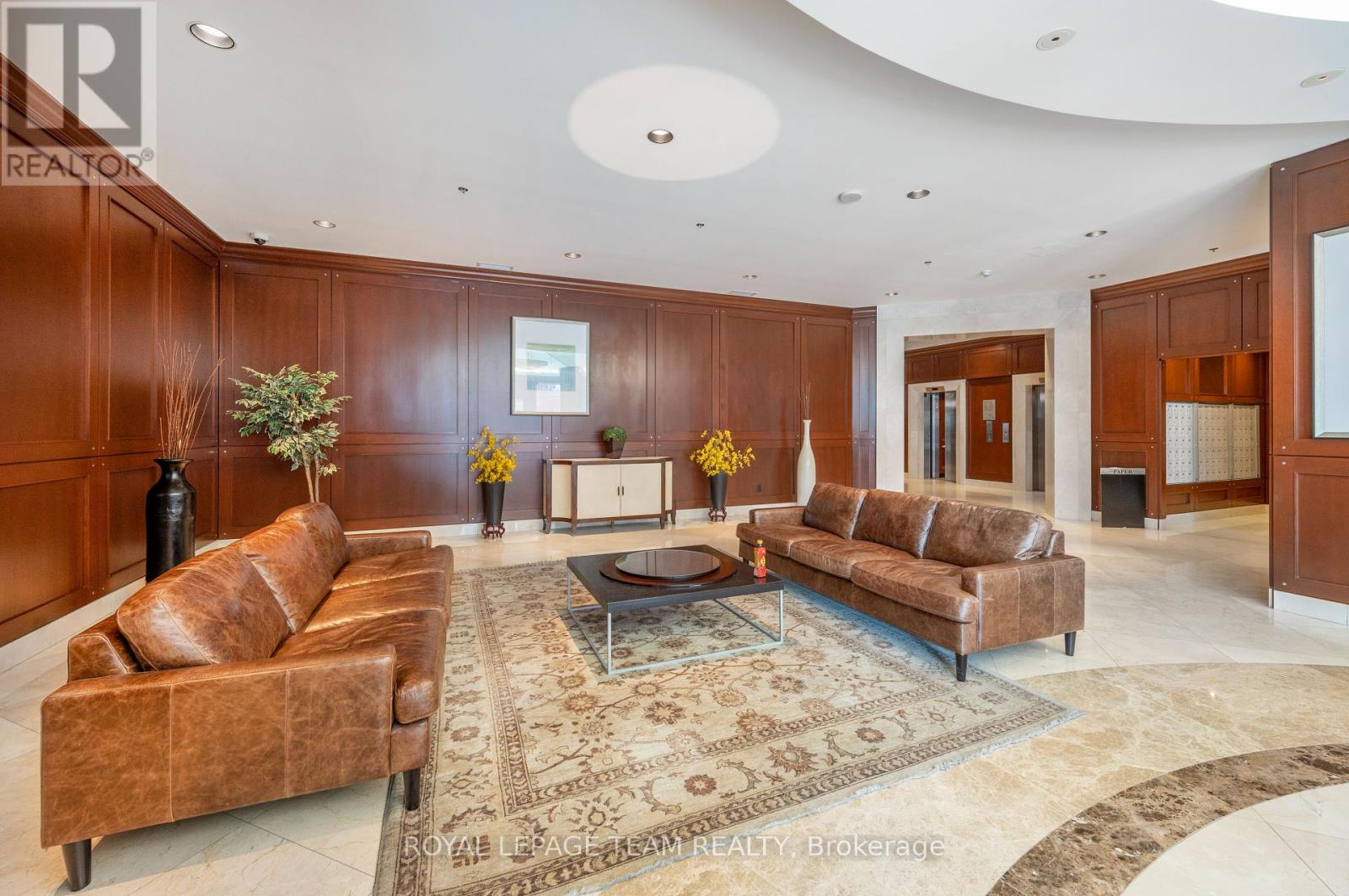 1704 - 200 Rideau Street, Ottawa, Ontario  K1N 5Y1 - Photo 4 - X12294315