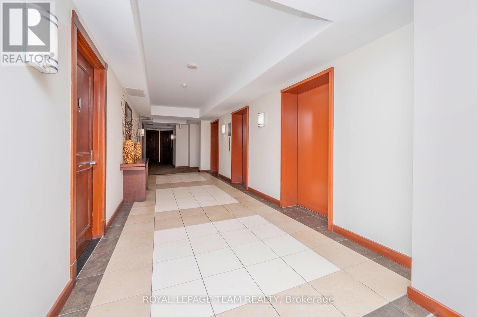 1704 - 200 Rideau Street, Ottawa, Ontario  K1N 5Y1 - Photo 6 - X12294315