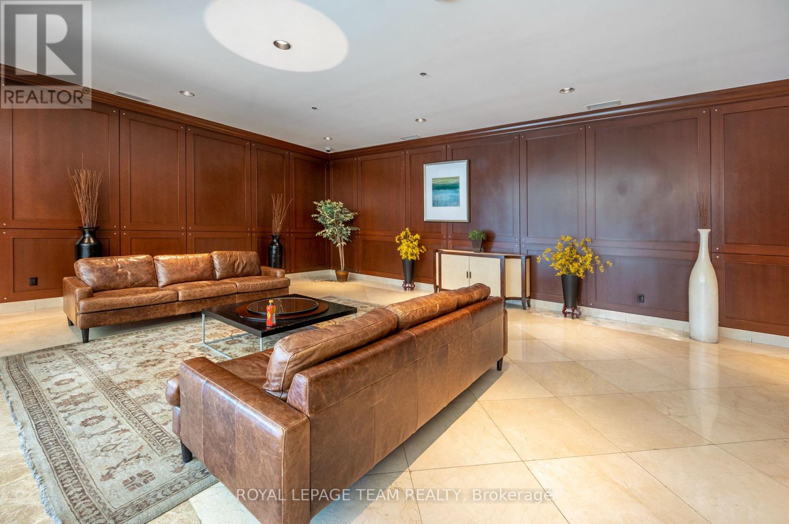 1704 - 200 Rideau Street, Ottawa, Ontario  K1N 5Y1 - Photo 5 - X12294315