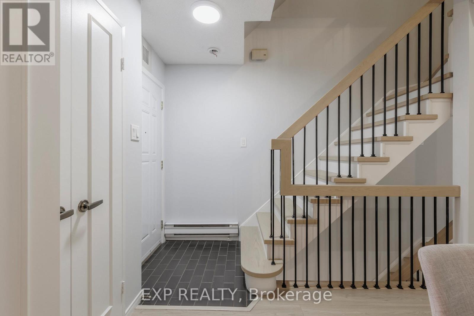 25 Dundonald Street, Toronto, Ontario  M4Y 1K3 - Photo 13 - C12295516