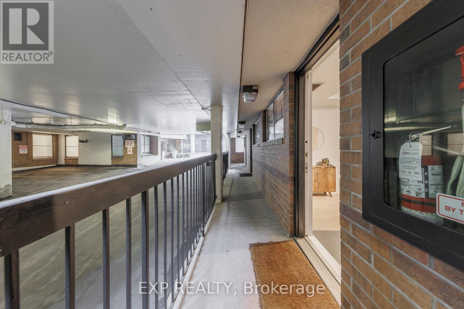 25 Dundonald Street, Toronto, Ontario  M4Y 1K3 - Photo 33 - C12295516